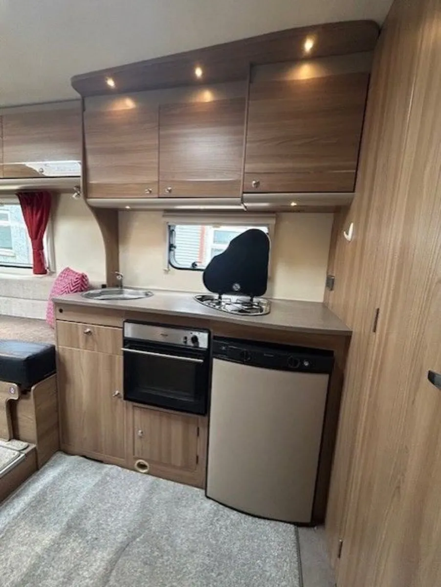 2016 BAILEY ADVANCE APPROACH 635 2 BERTH MOTORHOME - Image 2