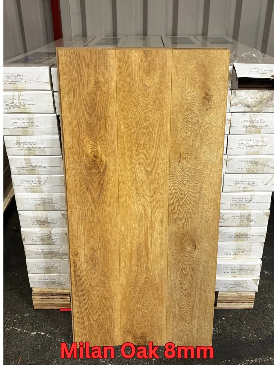 New Laminated Flooring Free Delivery - Image 1