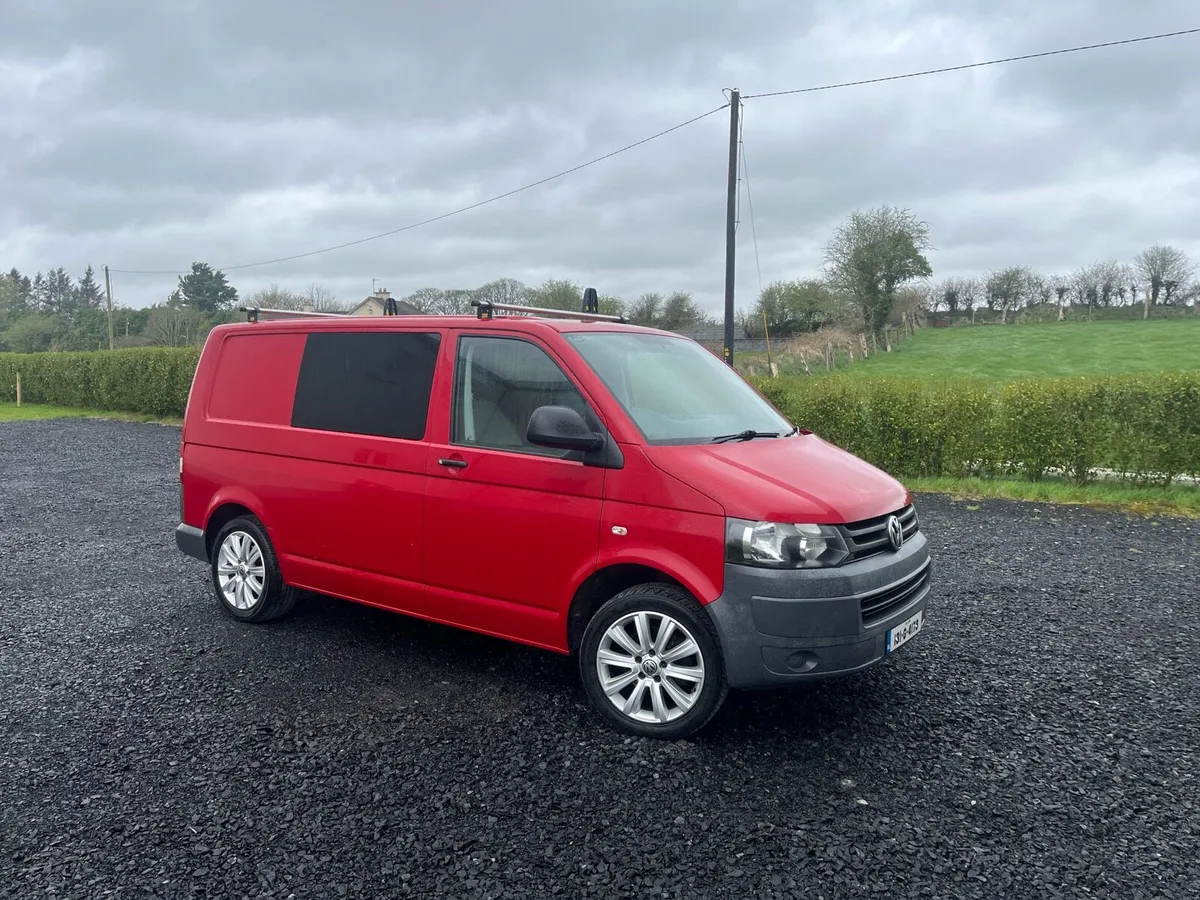 VW  Transporter Crew Cab Kombi DSG - Image 1