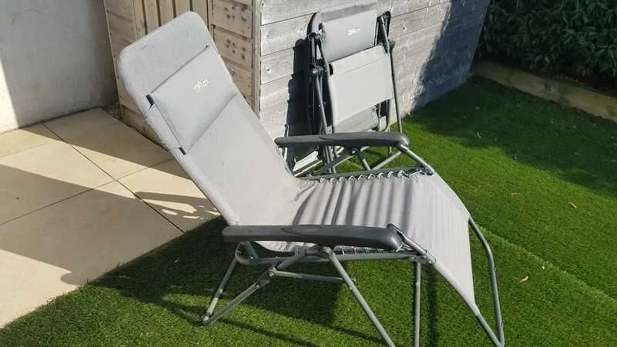 Outdoor furniture - Image 2