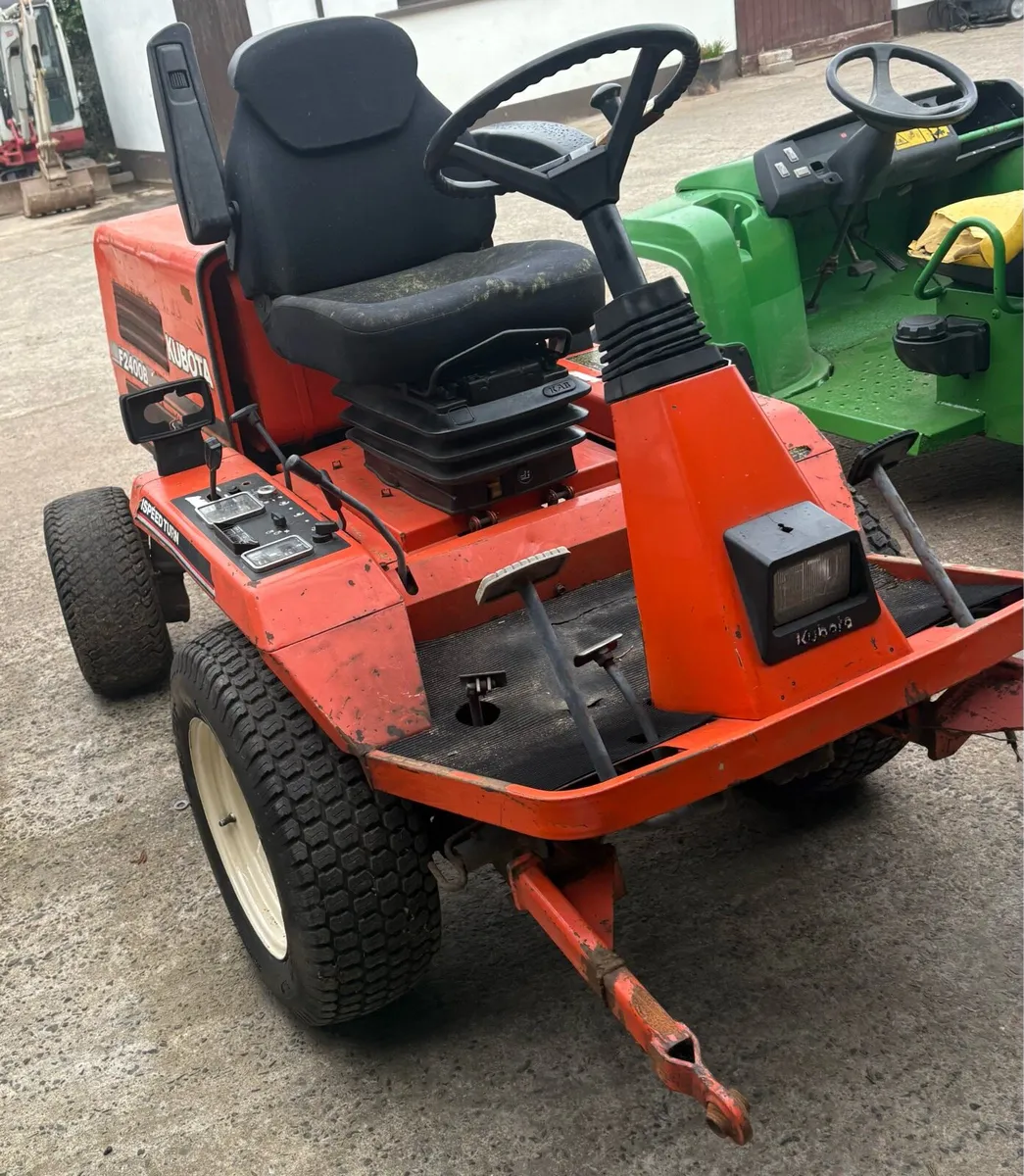 Kubota F2400B  Ride on Mower Diesel - Image 3