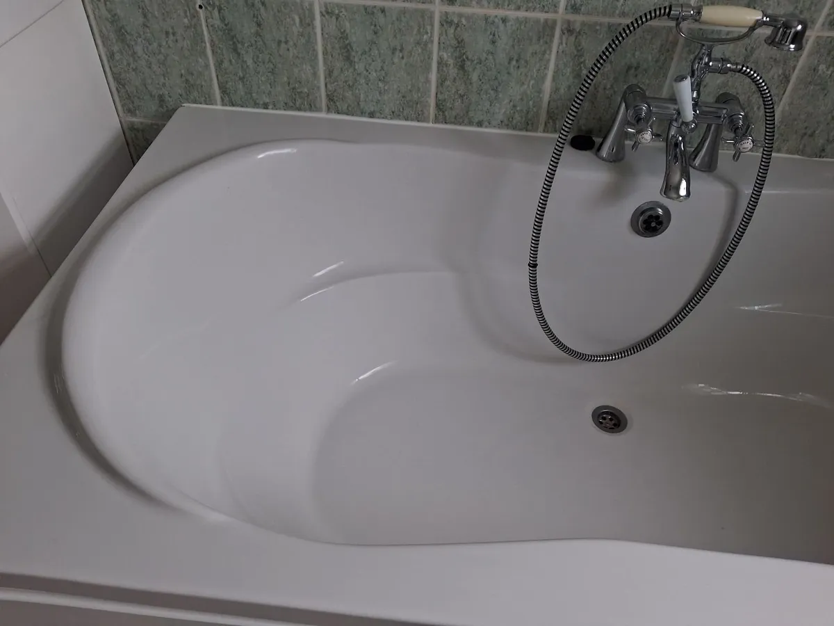 Bathroom fittings - Image 4