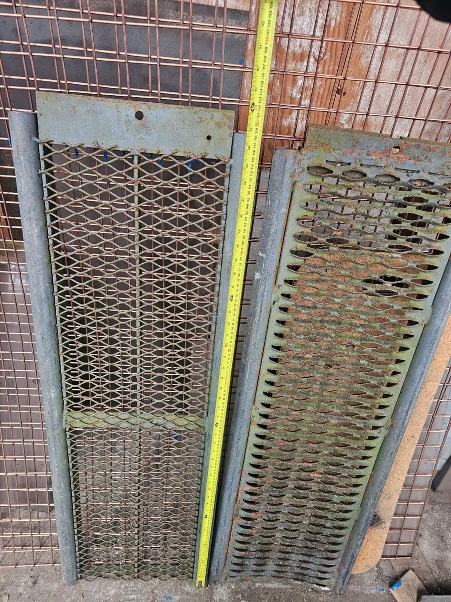 Car transporter trailer ramps €200 - Image 3