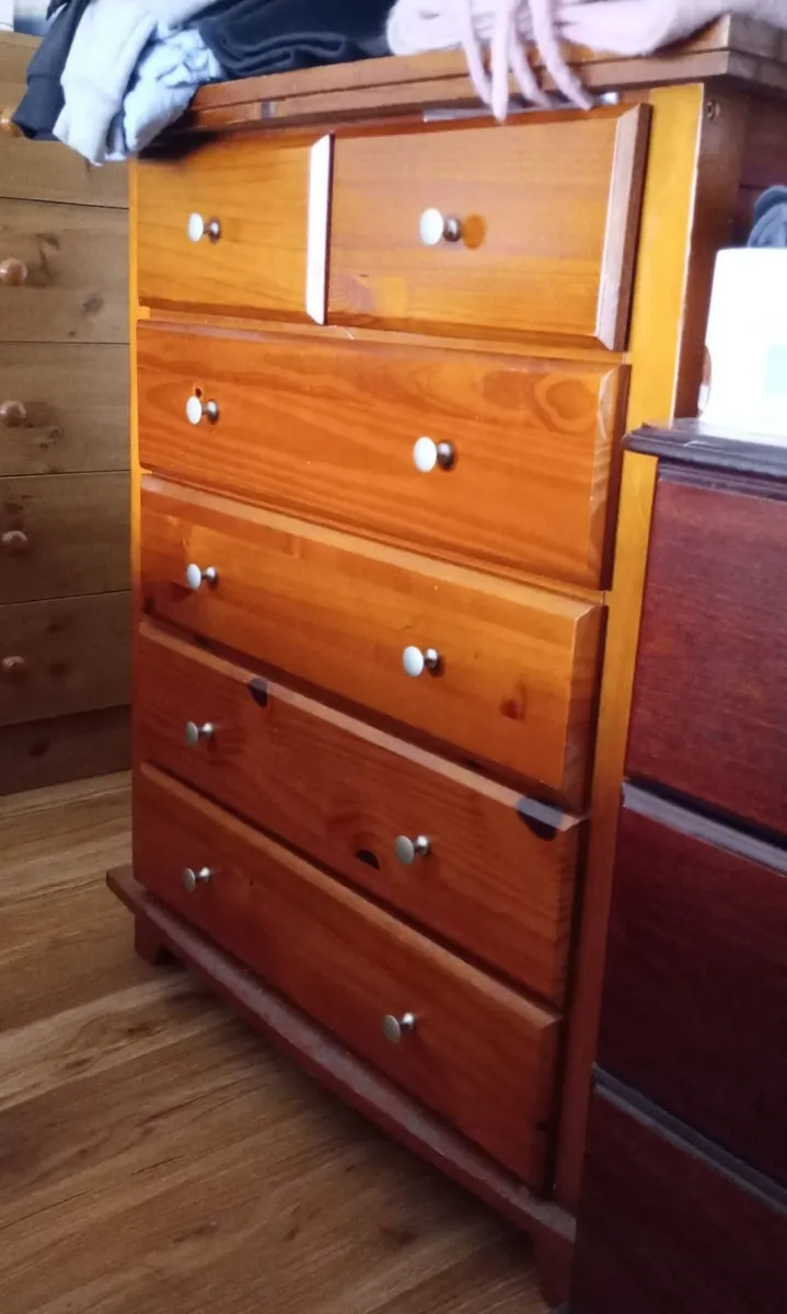 Multiple Chest of Drawers, Blanket/Storage Chest - Image 4