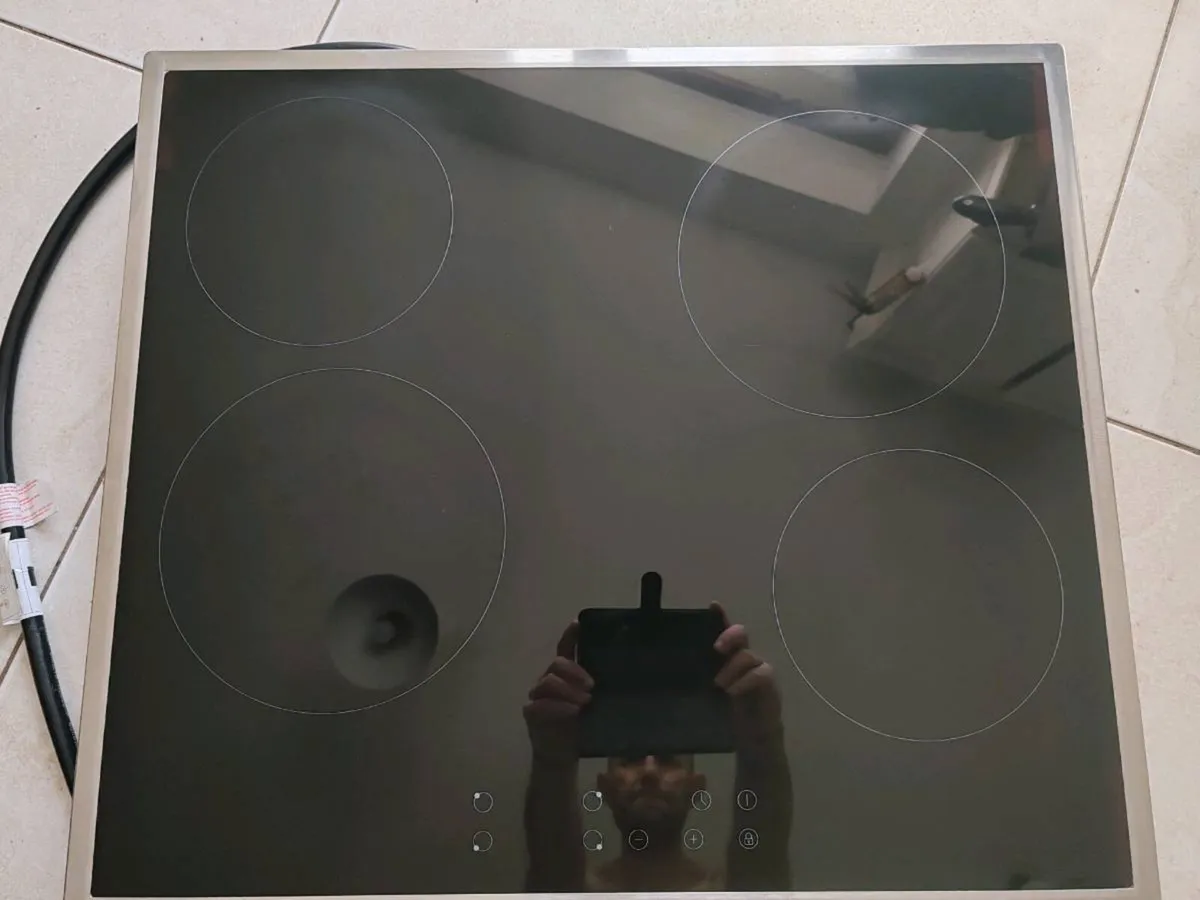 Electric Hob Used Once Only - Image 1
