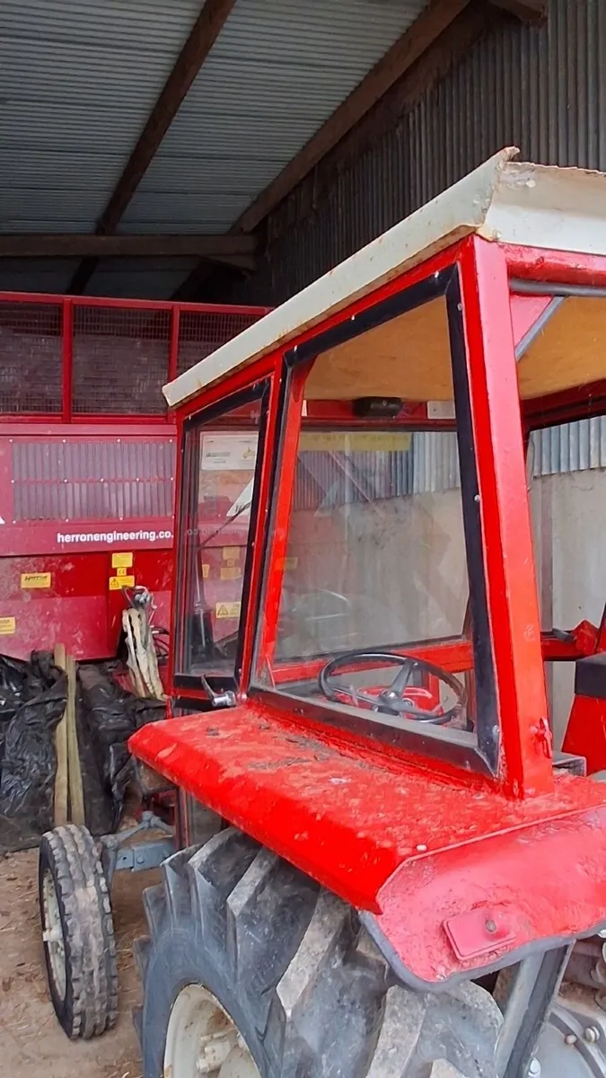 Massey 135 (CAB for sale) - Image 1