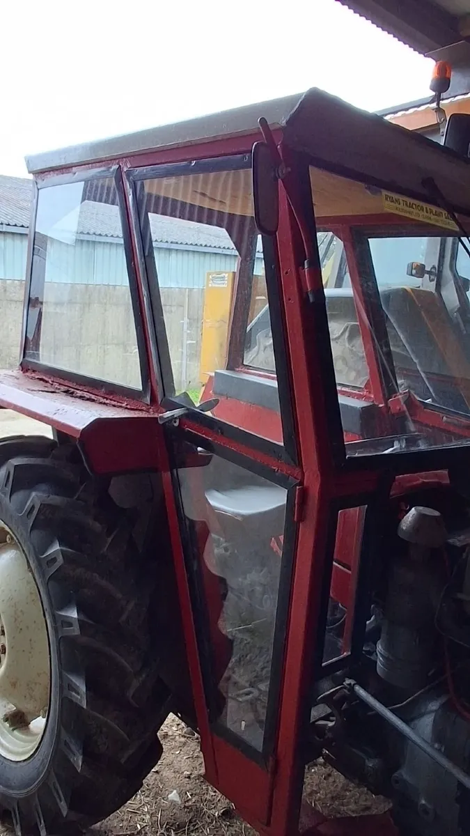 Massey 135 (CAB for sale) - Image 4
