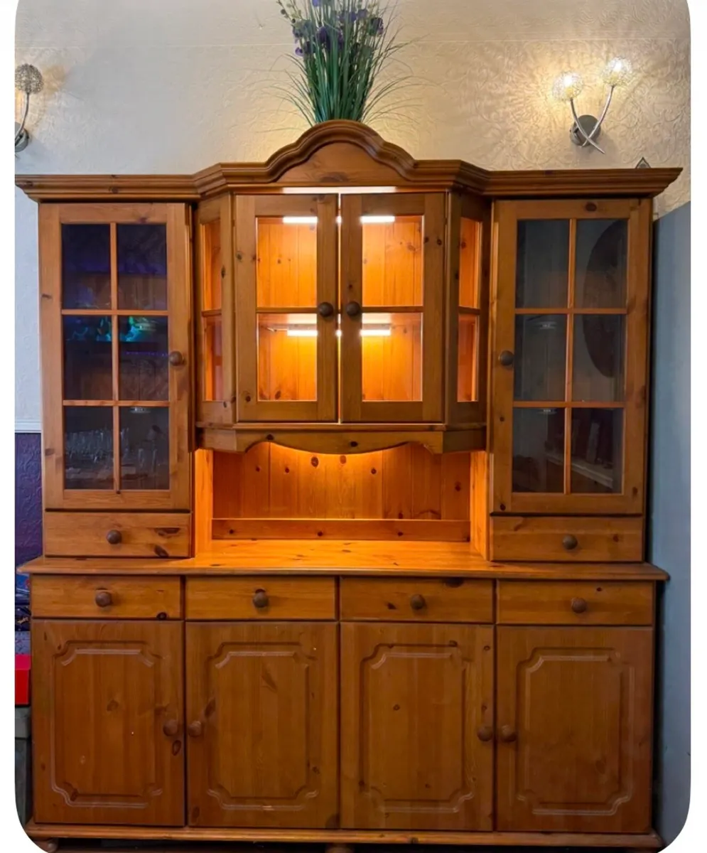 Display Cabinet