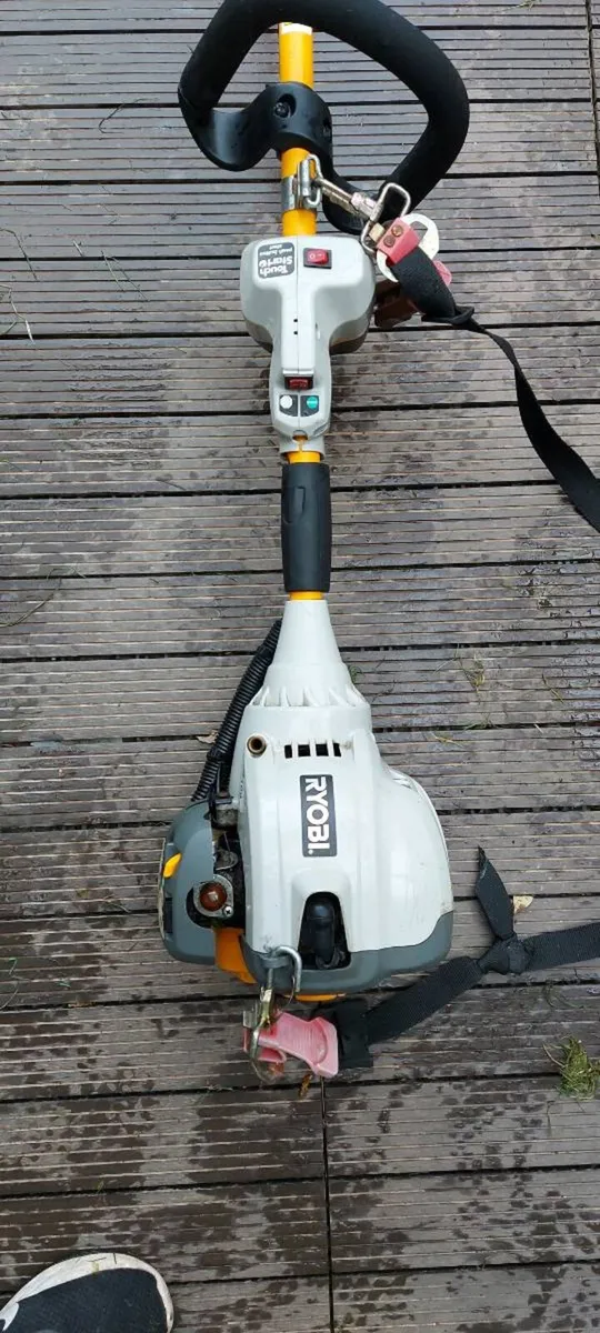 Ryobi Petrol Strimmer - Image 2