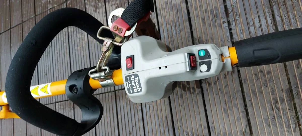 Ryobi Petrol Strimmer - Image 4