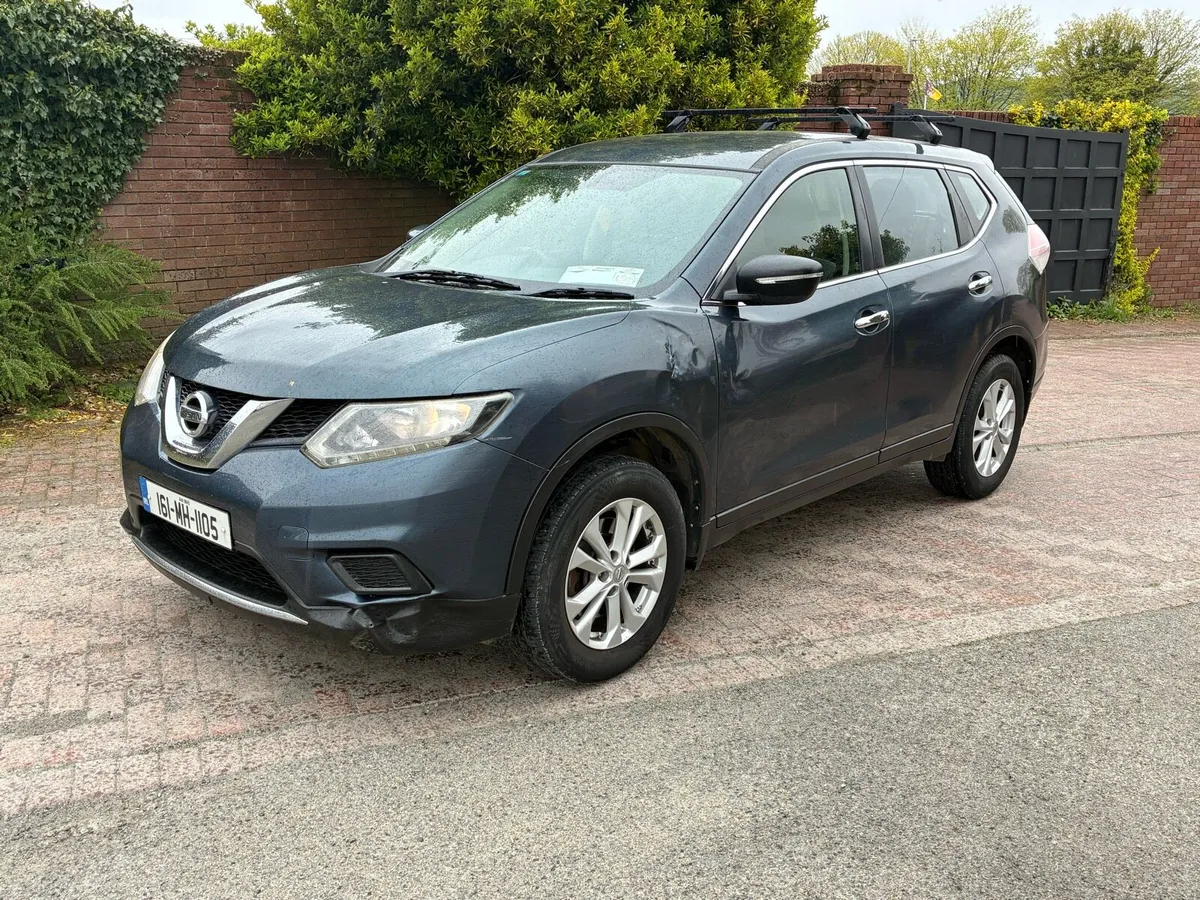 2016 Nissan x-trail 7 seater - Image 2