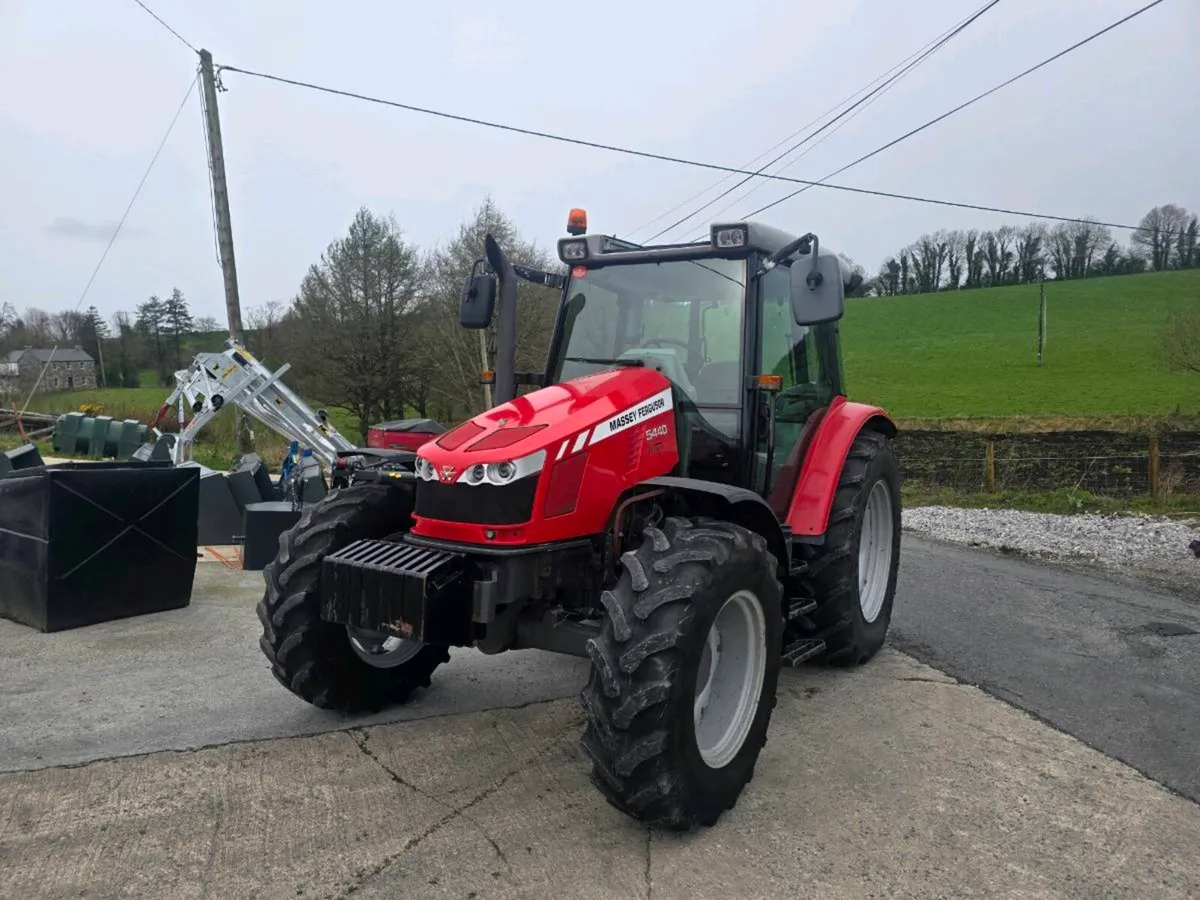 Massey Ferguson 5440 - Image 3