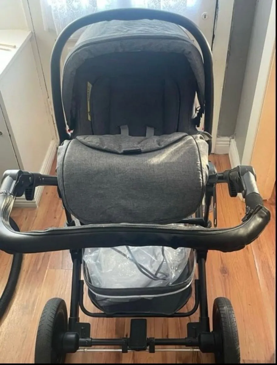 Baby travel system - Image 3