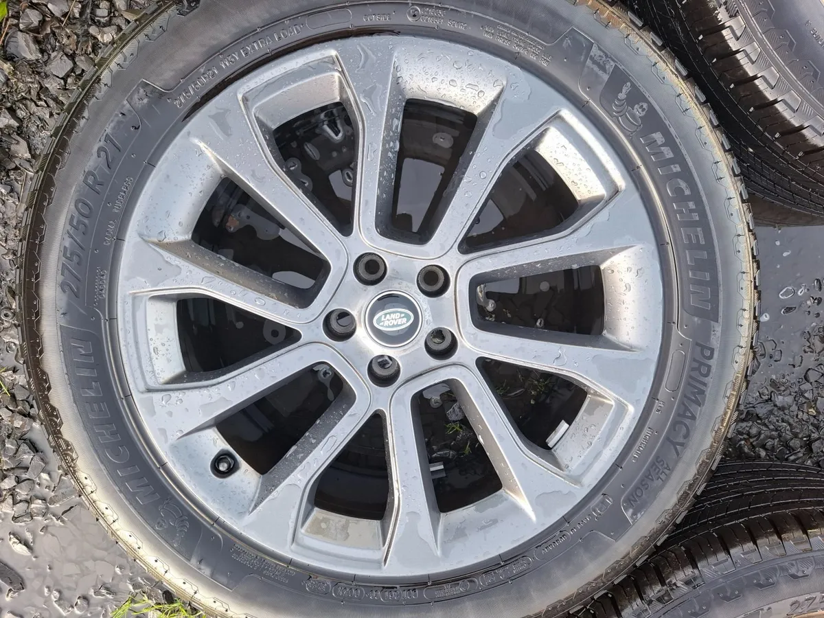 21" Genuine Range Rover Alloys with tyres - Image 1