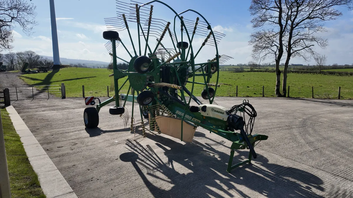 2023 Krone TC930 Rake - Image 2