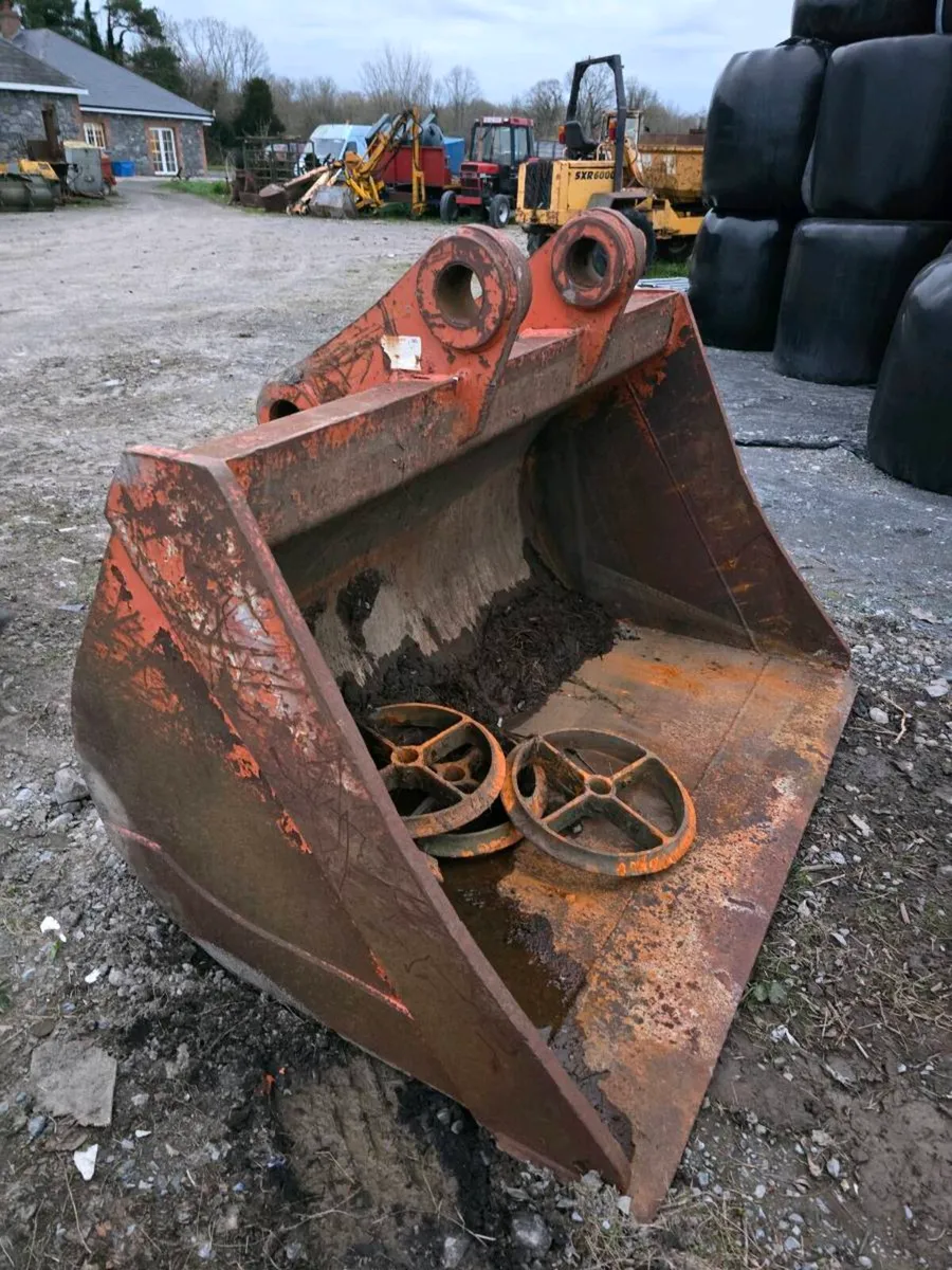 4x buckets - Image 1