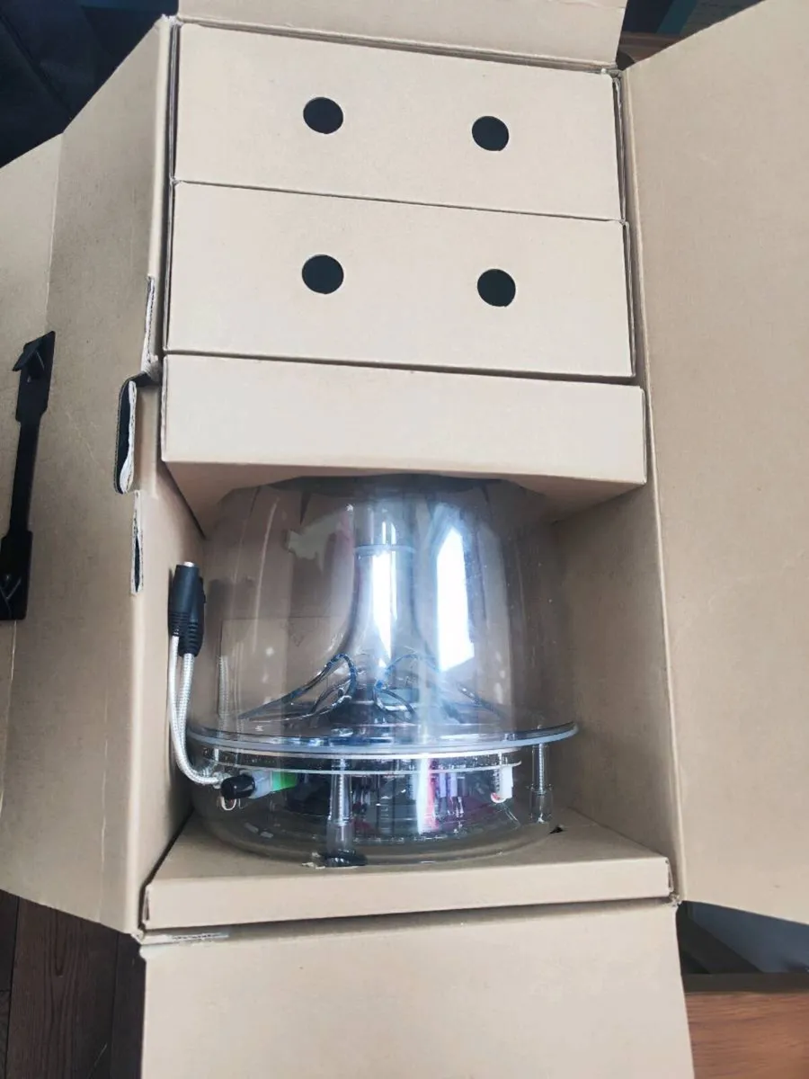 Harman Kardon SoundSticks III – Brand New (Unused) - Image 3