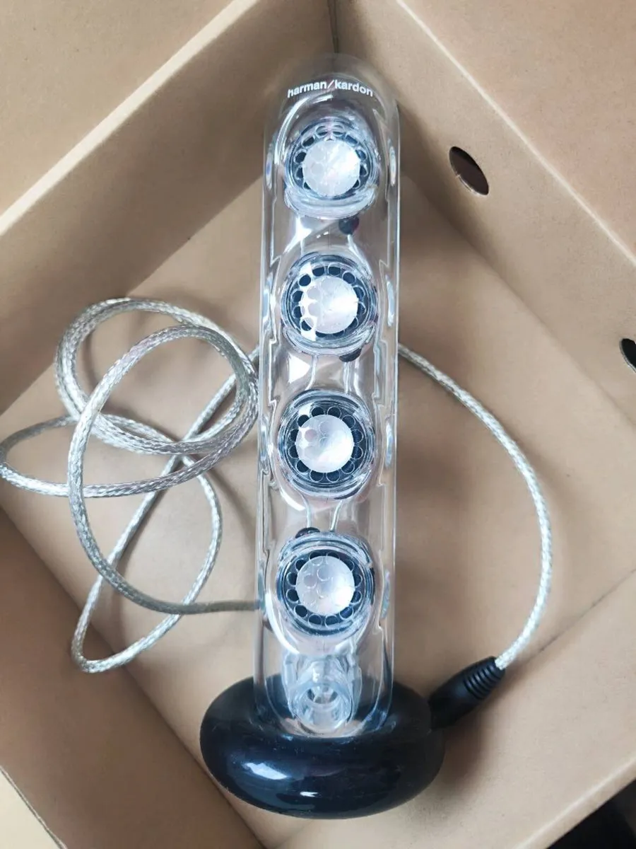 Harman Kardon SoundSticks III – Brand New (Unused) - Image 4