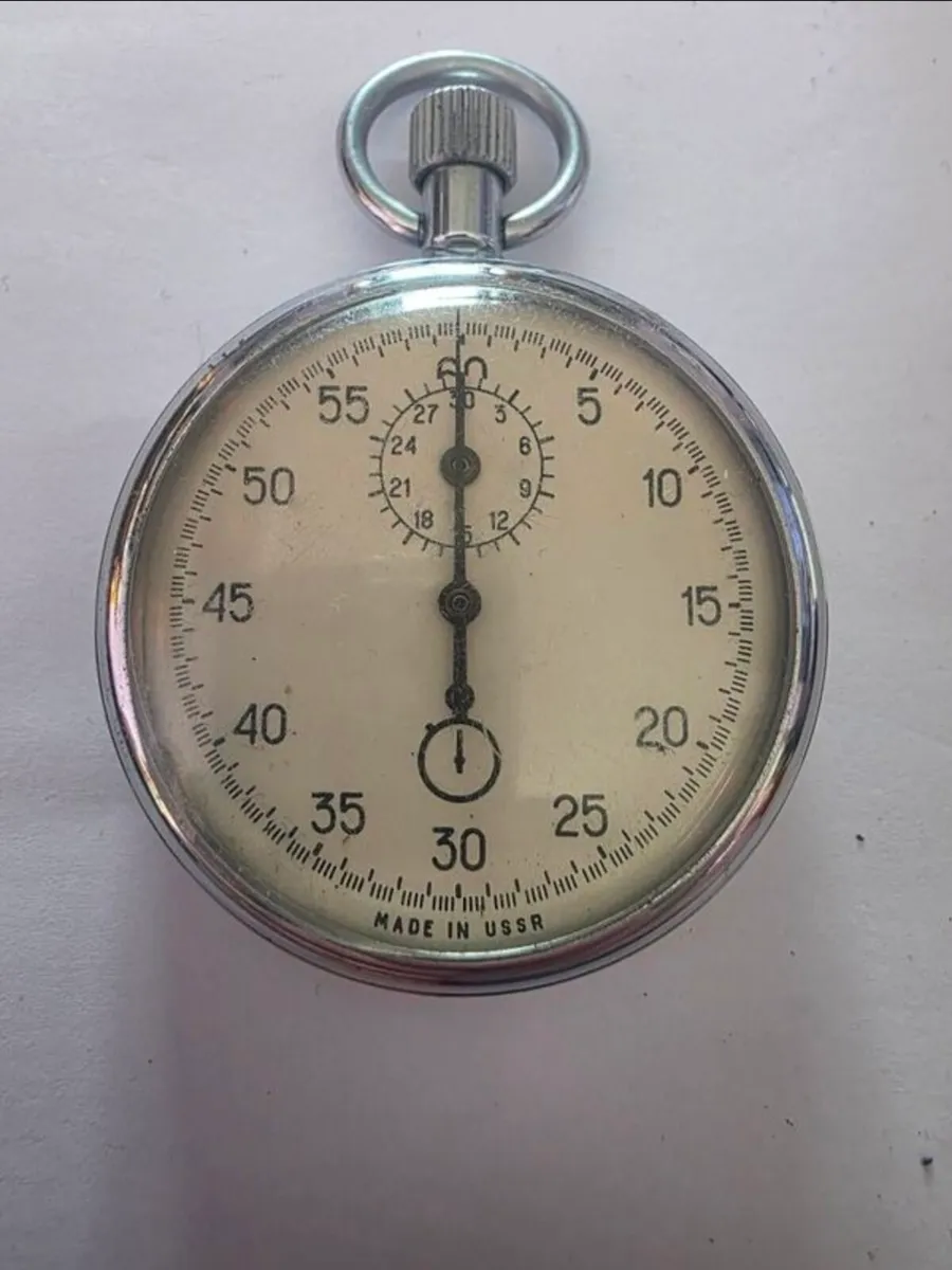 Vintage soviet me mechanical stop watch - Image 1