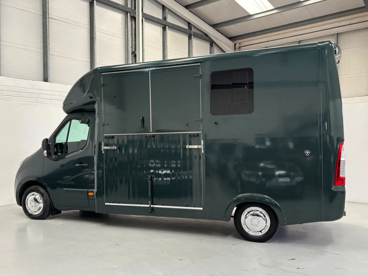 2021 Movano Horsebox New Build - Image 4