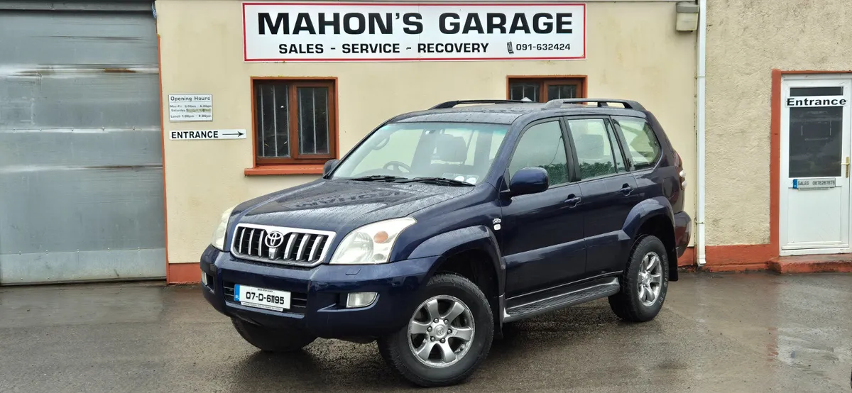 Toyota Land Cruiser 2007 Crew Cab 5 Seater Manual - Image 1