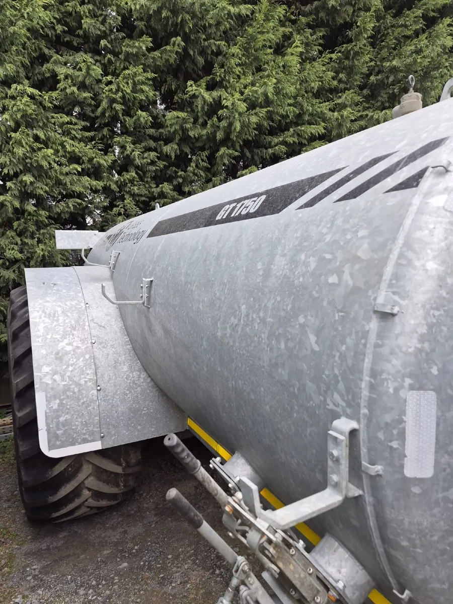 1750 Slurry Tanker with 7.5m Trailing Shoe - Image 1