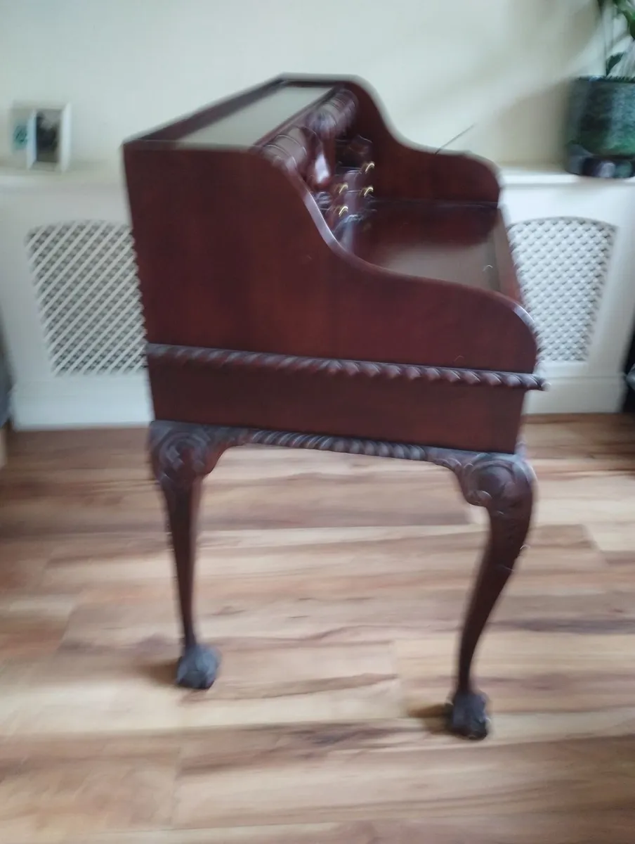 Writing desk - Image 2