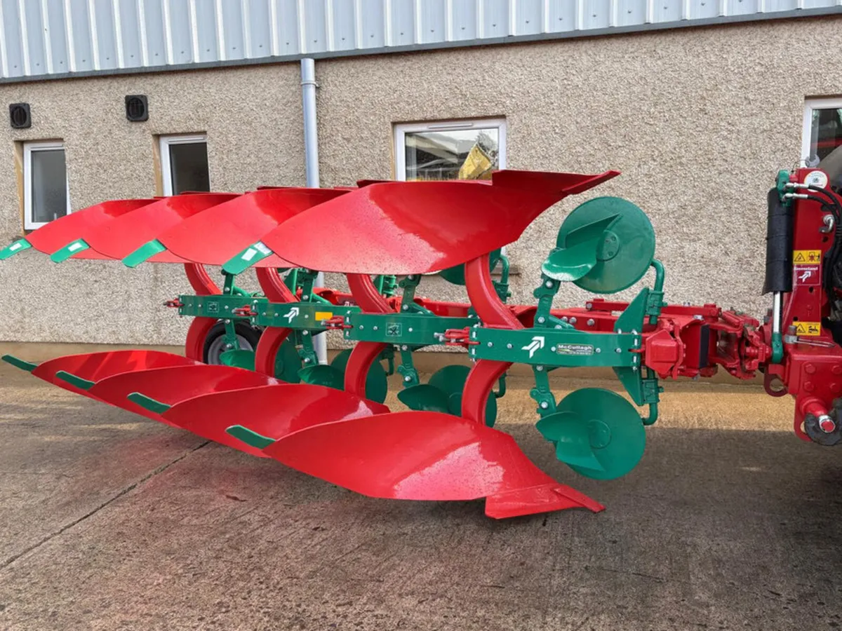 New Kverneland 4 Score Plough - Image 1