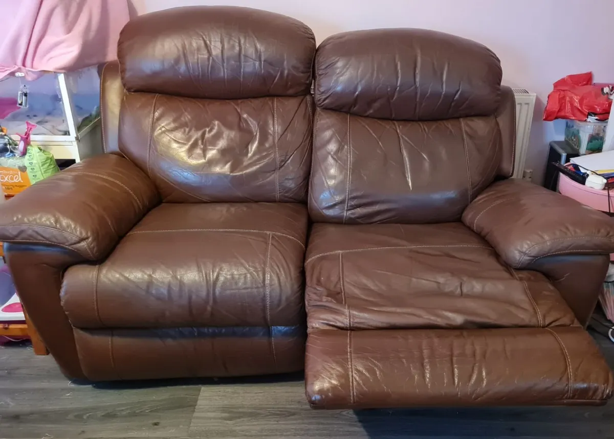 Two seater reclining sofa - Image 4