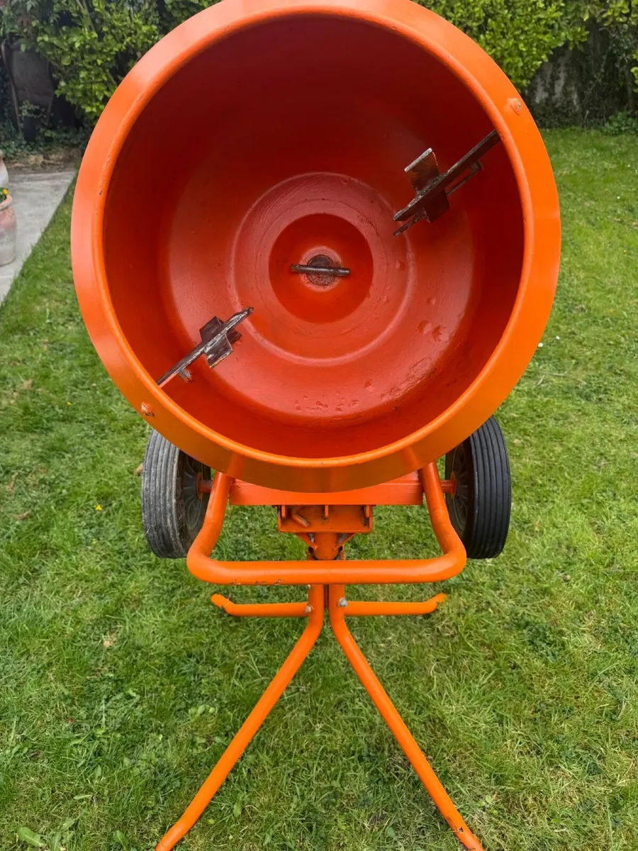 Cement mixer - Image 4