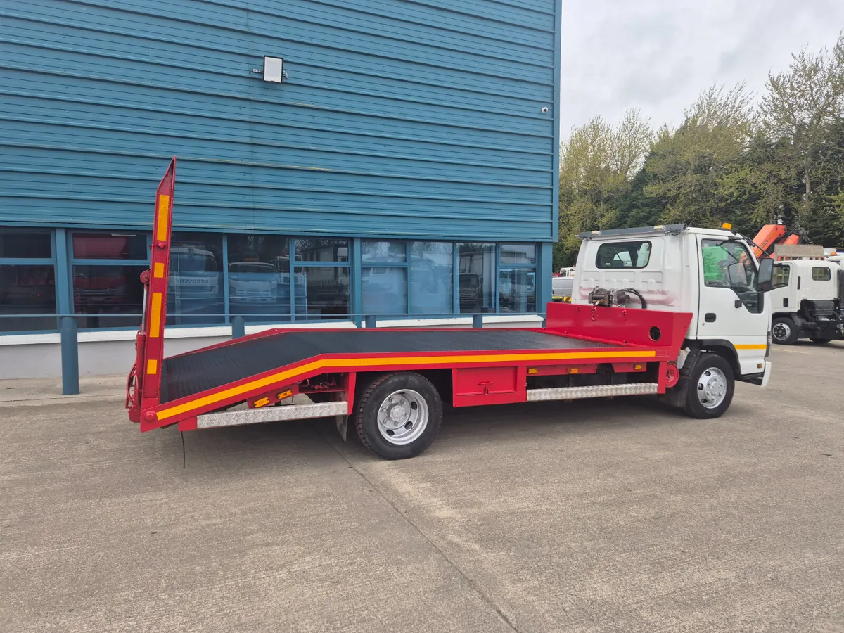 2008 ISUZU 7.5TON BEAVERTAIL - Image 3