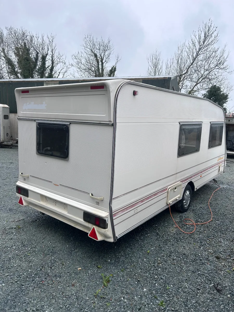 Classic caravan - Image 3