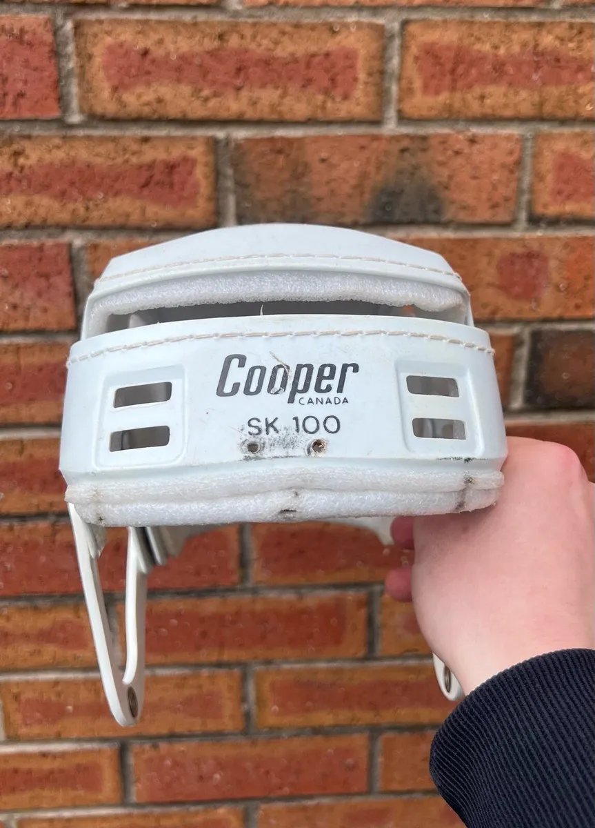 White Old style snr hurling helmet - Image 1