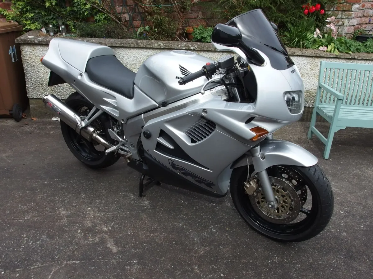 HondaVFR750FT 1996 - Image 2