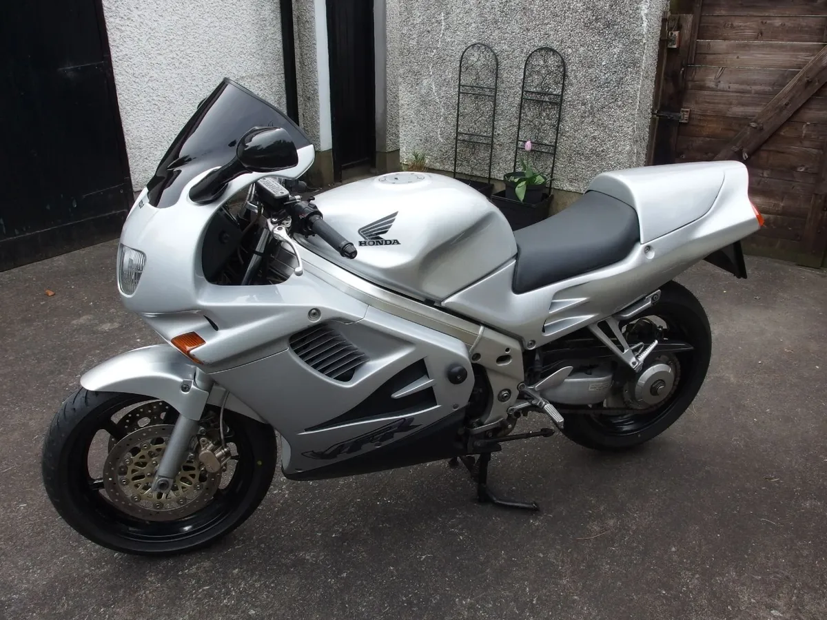 HondaVFR750FT 1996 - Image 3