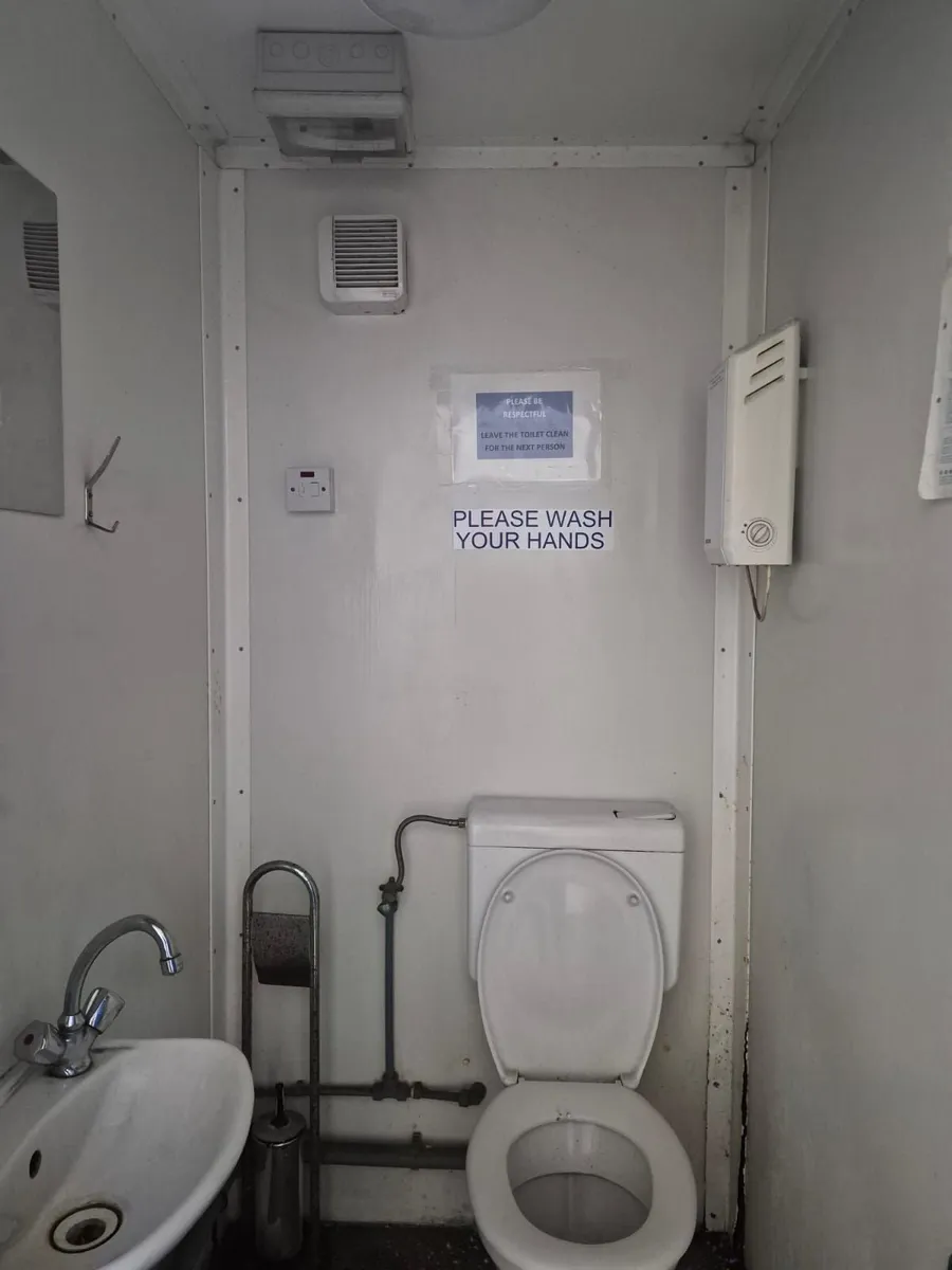 Site Toilet * on hold sale provisionally agreed * - Image 2