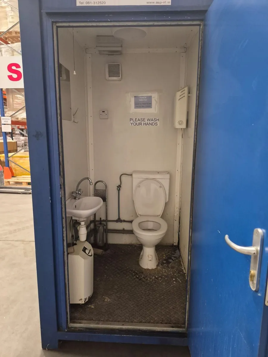 Site Toilet * on hold sale provisionally agreed * - Image 4
