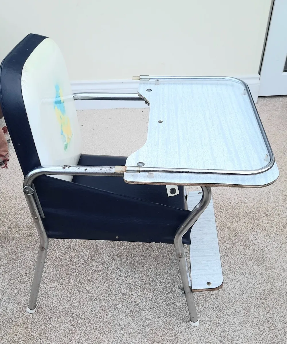 Baby high chair - Image 1