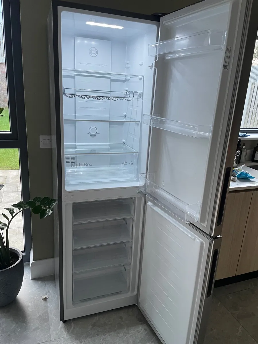 BOSCHE FRIDGE - Image 2