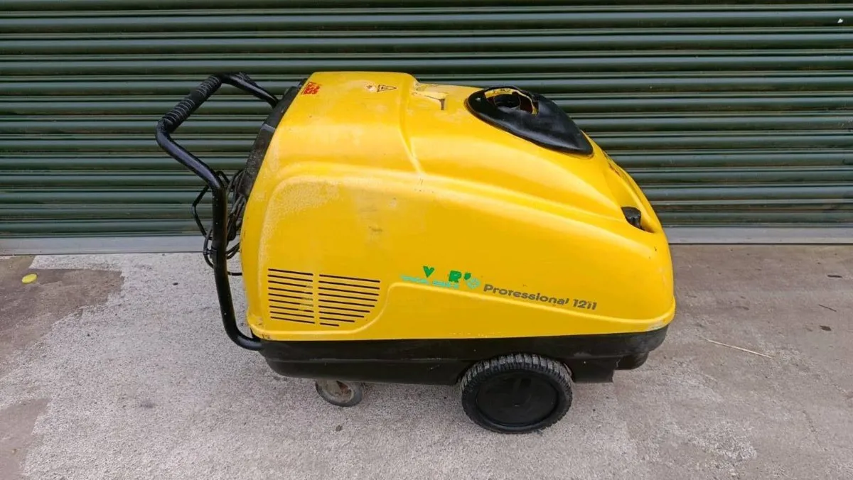 Lavor 220V hot and cold washer - Image 1