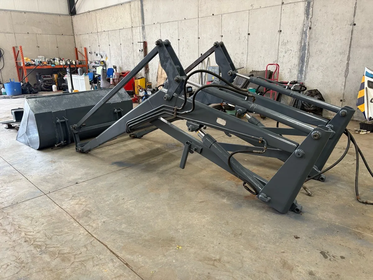 Front Loader tractors - Image 1