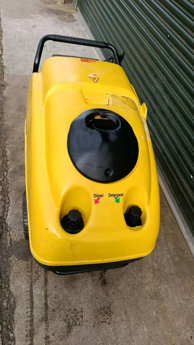 Lavor 220V hot and cold washer - Image 2