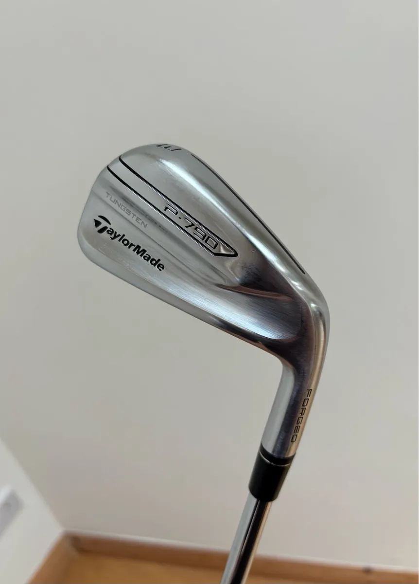 Taylormade P790 Driving Iron - Image 1