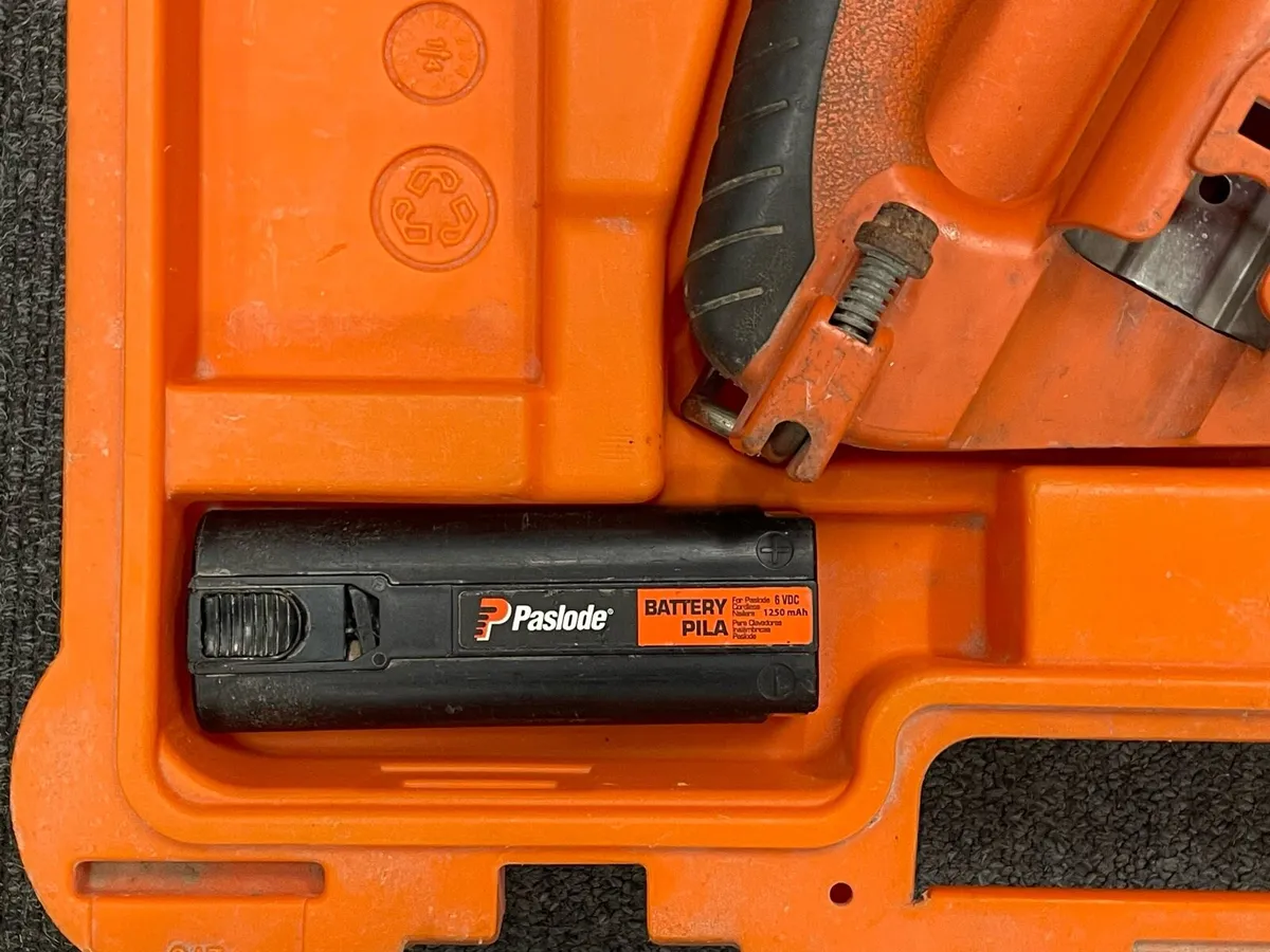 Paslode IM350+ Nail Gun - Image 4