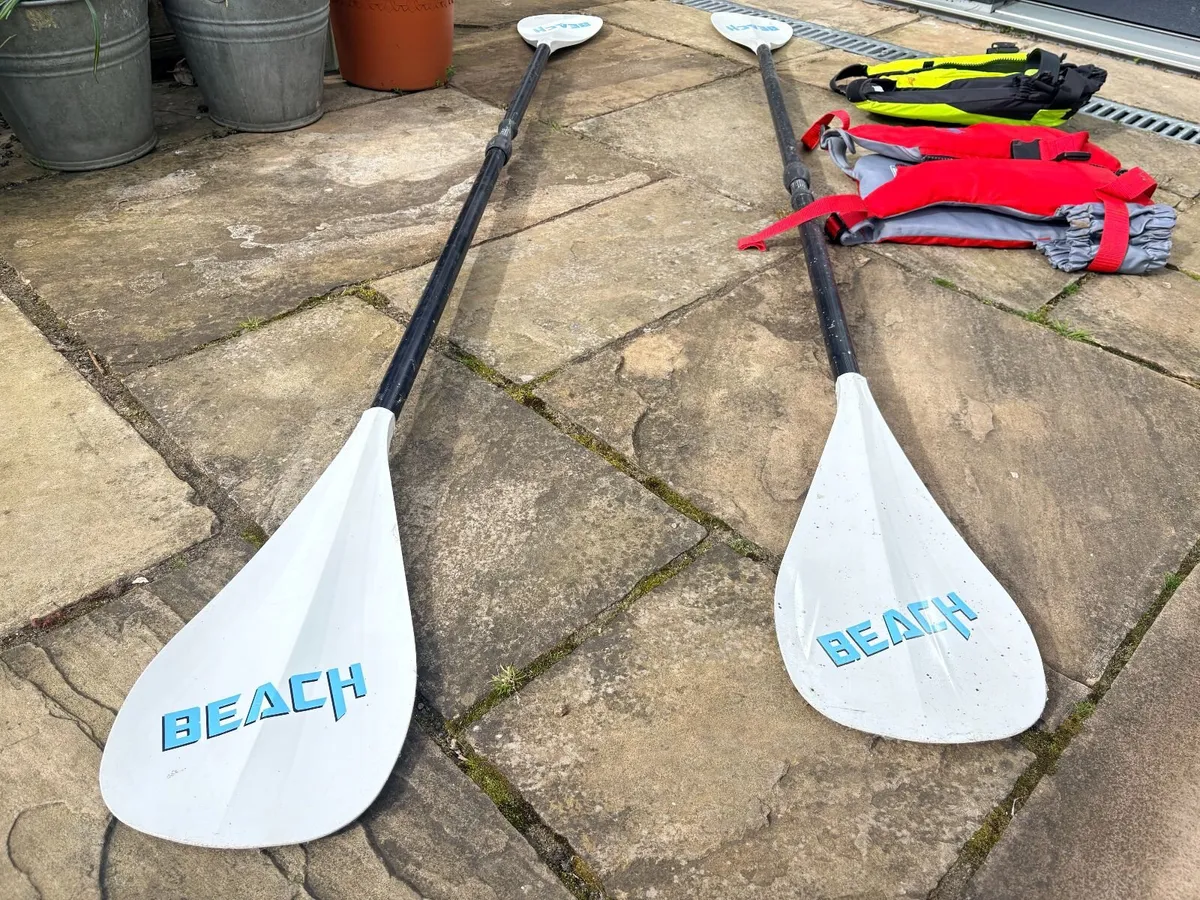 Double Kayak plus 2 paddles and lifejackets - Image 1