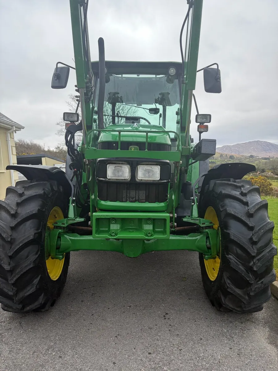 2011 John Deere 5090M - Image 3