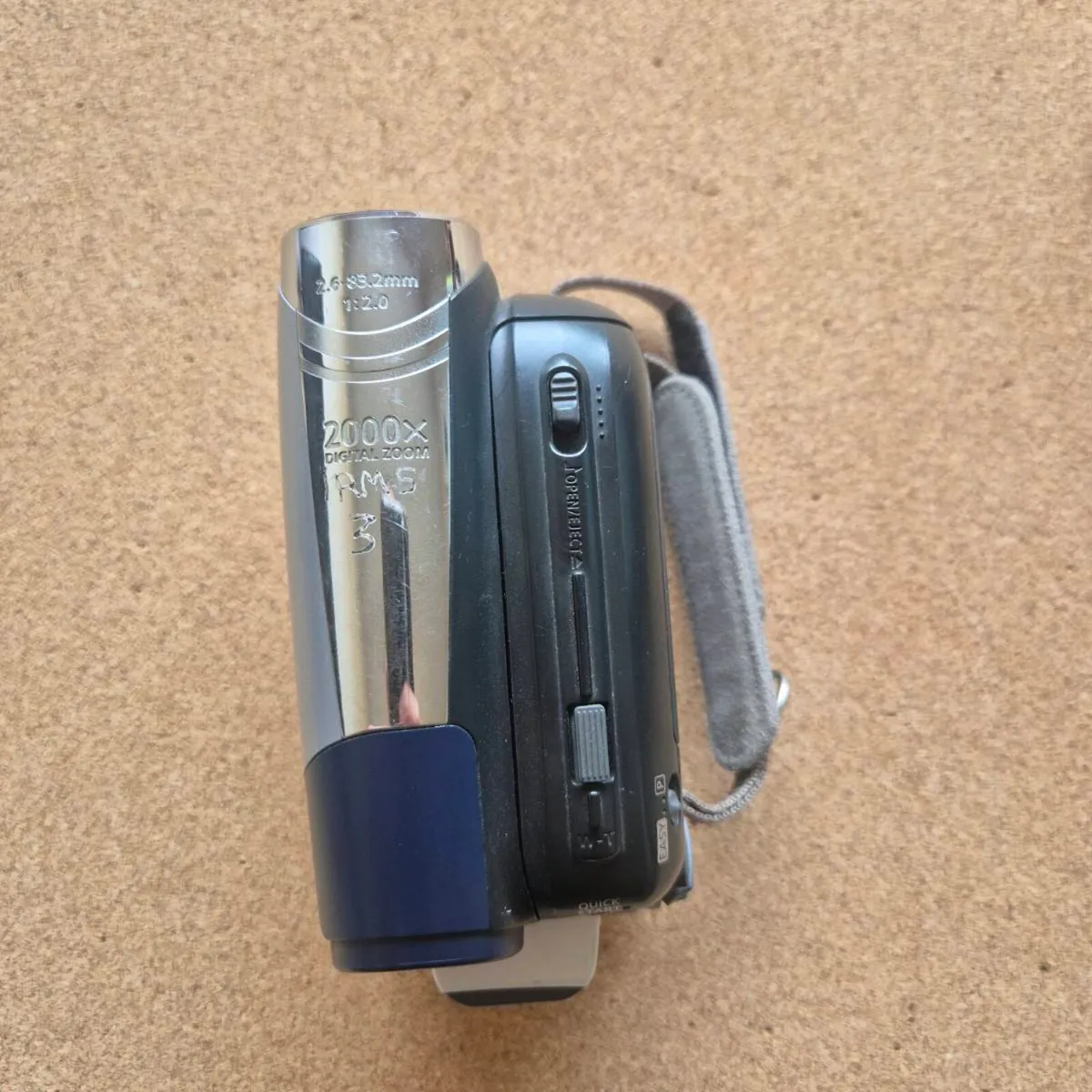 Canon MD205 Video Camera,  Complete Set - Image 4