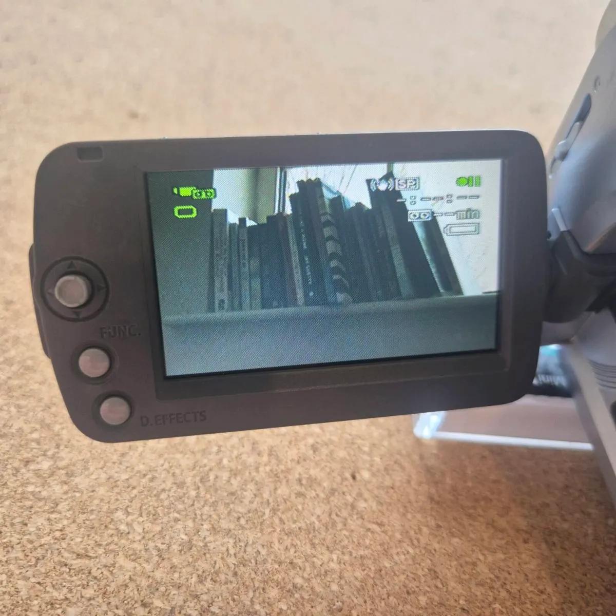 Canon MD205 Video Camera,  Complete Set - Image 2