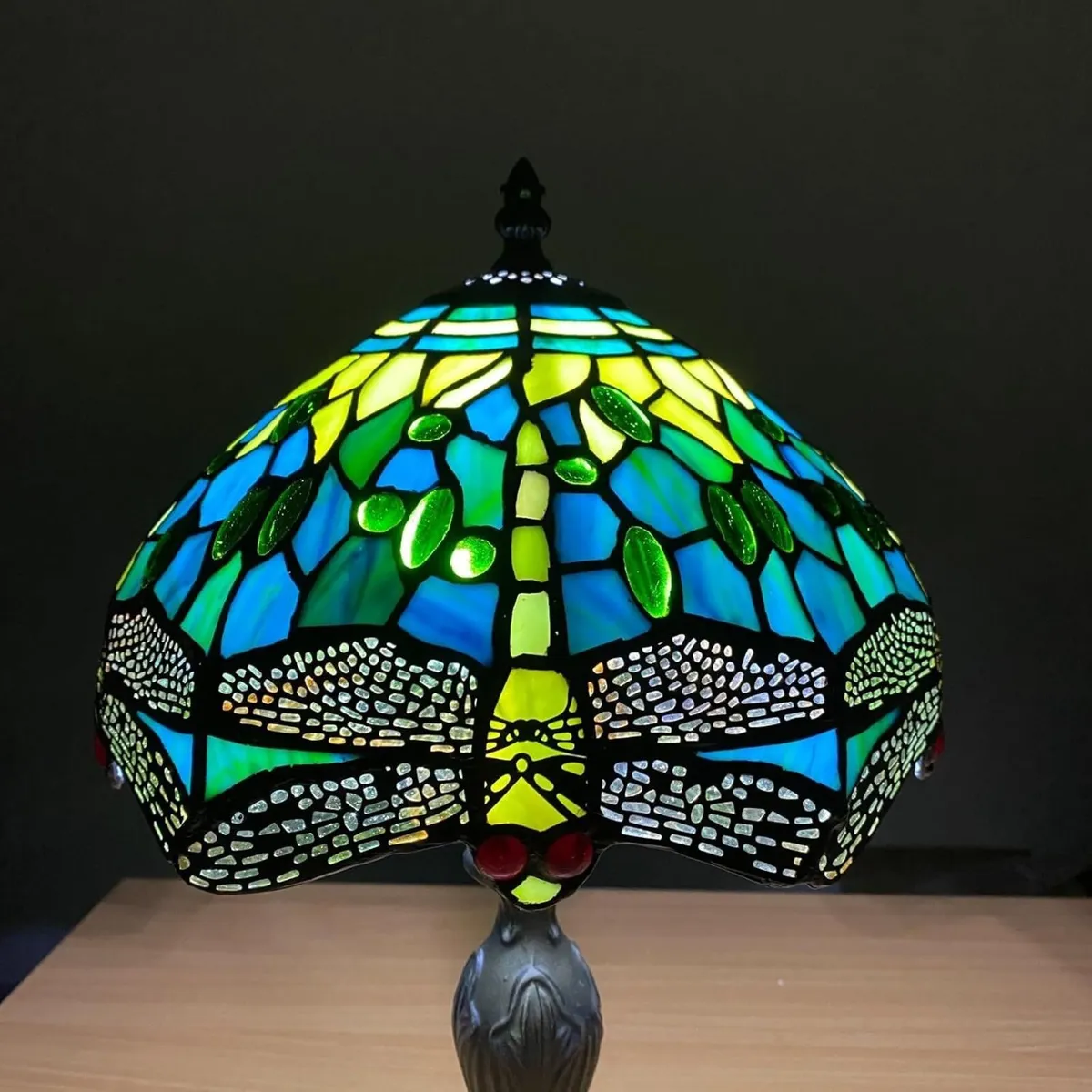 Tiffany Table Lamp Handcrafted Stained Glass - Image 4