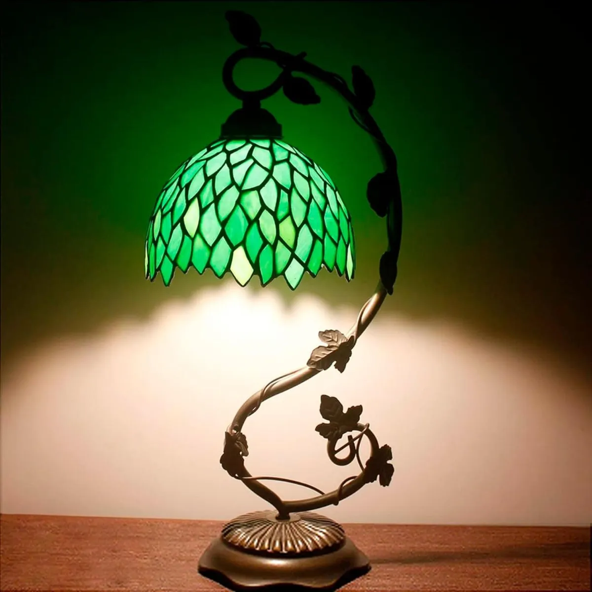 Tiffany Table Lamp Green Wisteria Stained Glass - Image 3